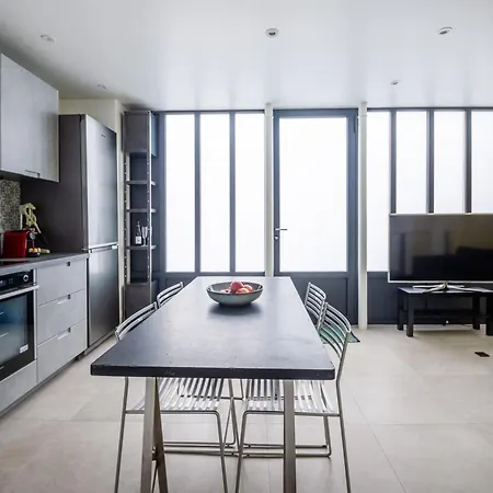 Tour Eiffel Loft * Paris